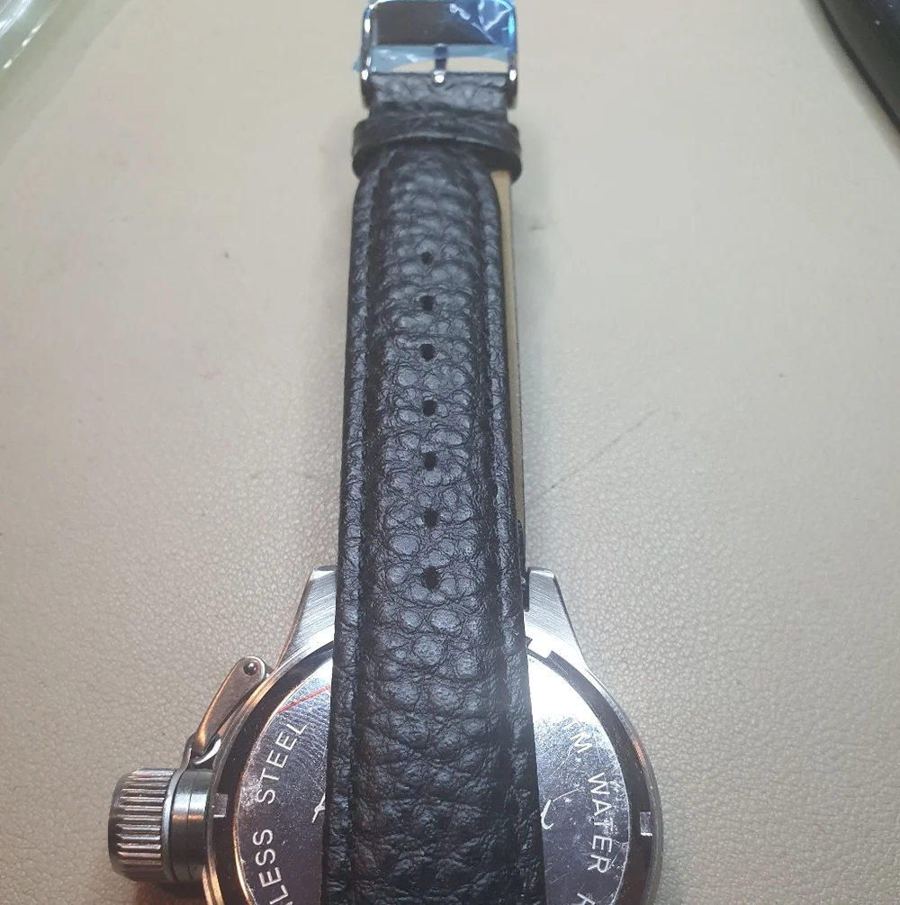 Andre Giroud AG305048 Silver/White Leather Men's Watch